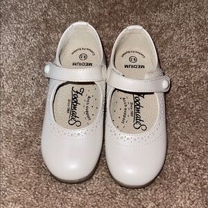 FootMates Ivory Mary Jane Dress Shoes, size 9.5